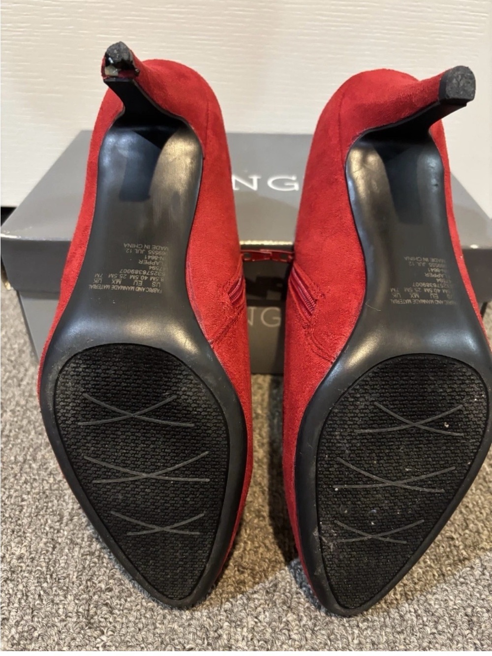 Covington Flapper Red Suede Ruffle Heeled Booties 8.5 - Picture 6 of 7